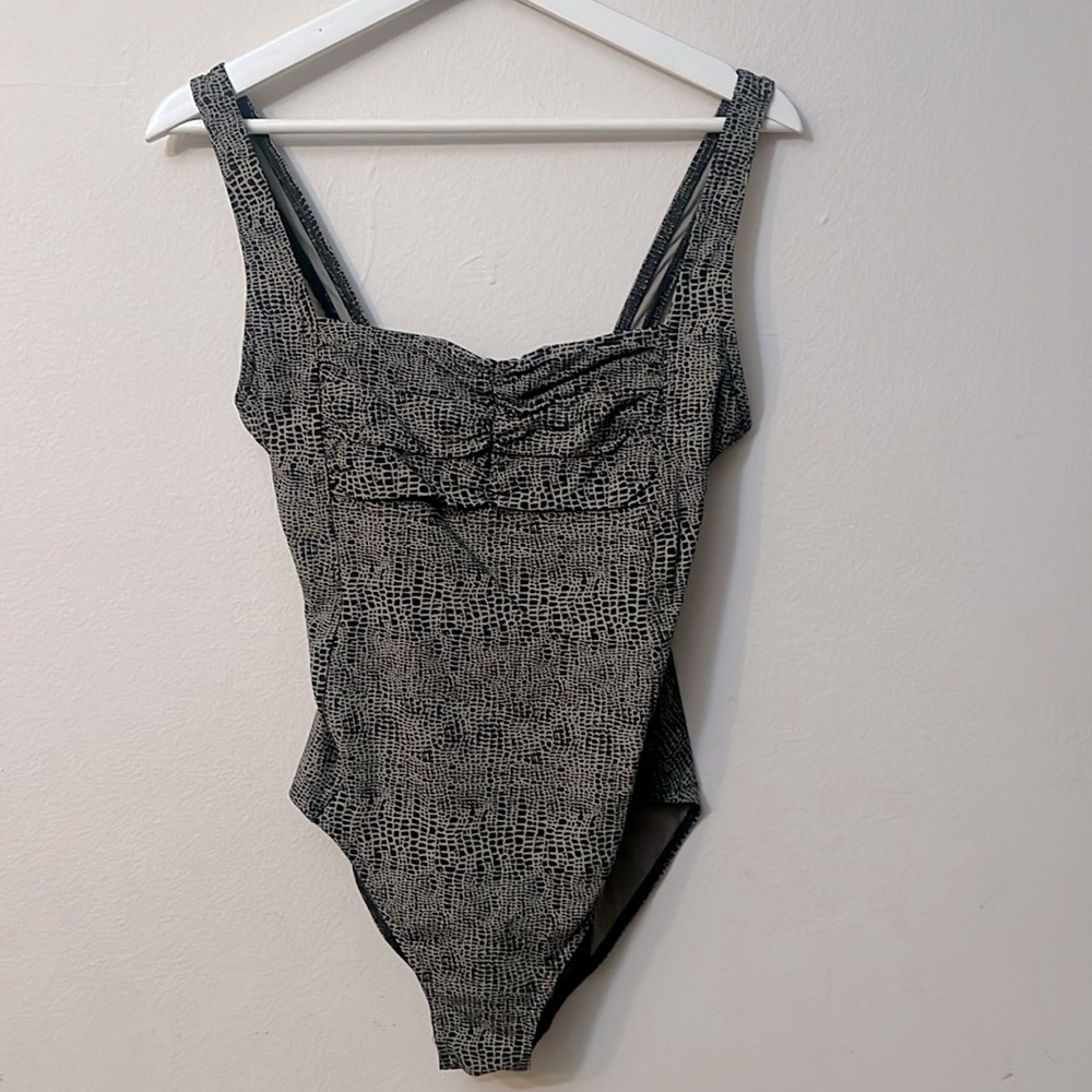 Calvin Klein swimwear animal print size 8